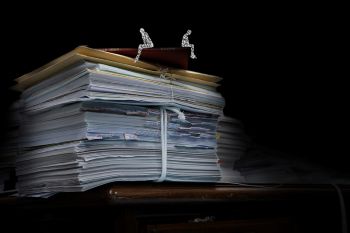 是律師洩密或檢方浮濫偵辦破壞辯護權？詐欺爆發下，檢辯的洩密紅線之爭